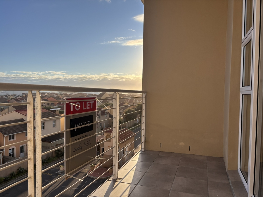 2 Bedroom Property for Sale in Muizenberg Western Cape